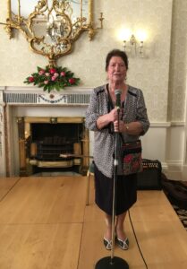 Molly Collins sings at Áras an Uachtaráin 